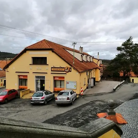 Pensionat U Kostela
