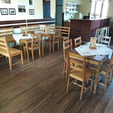 U Kostela Nalzovice
